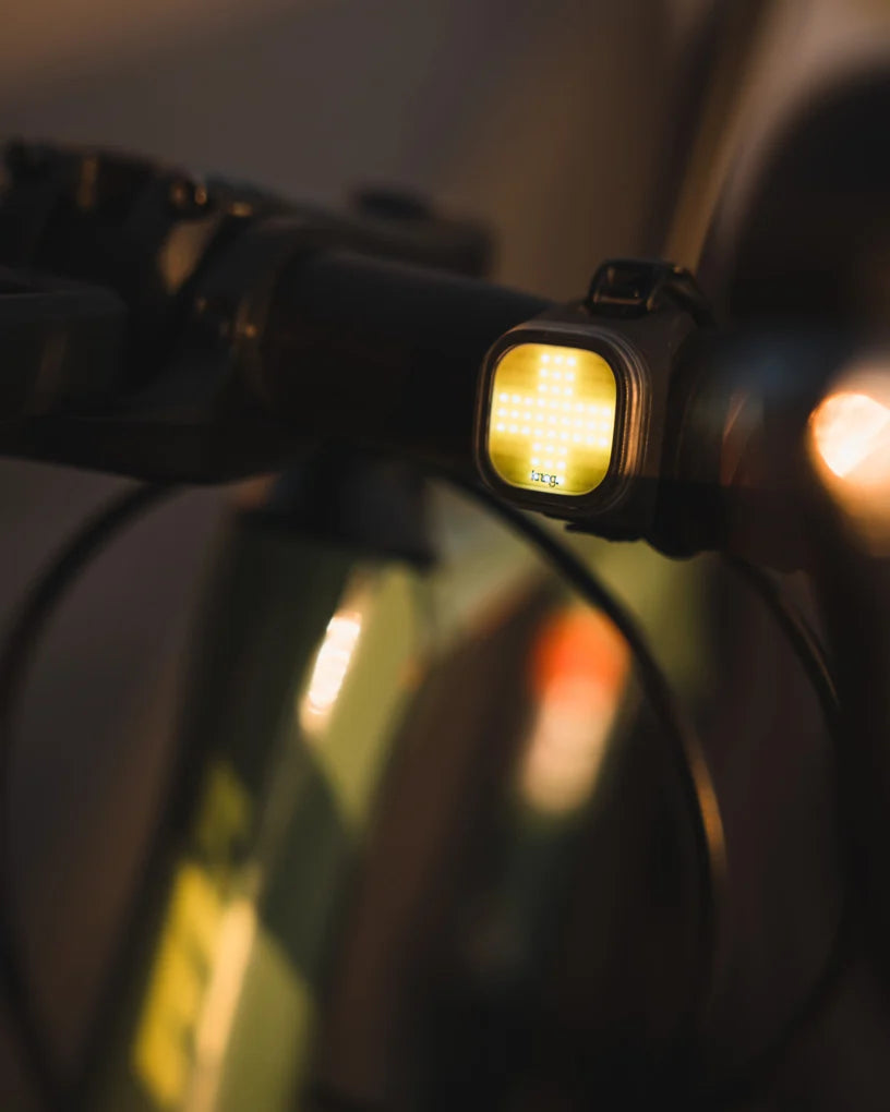 Éclairage avant pour vélo Blinder Mini Cross - Knog
