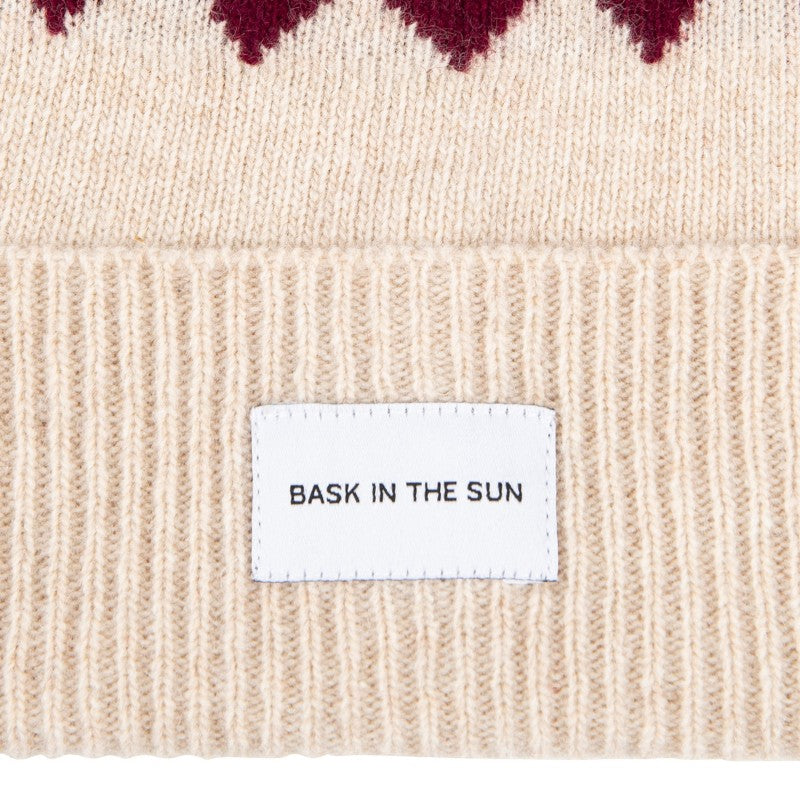 Bonnet bask in The Sun - Jaizkibel Burgundy