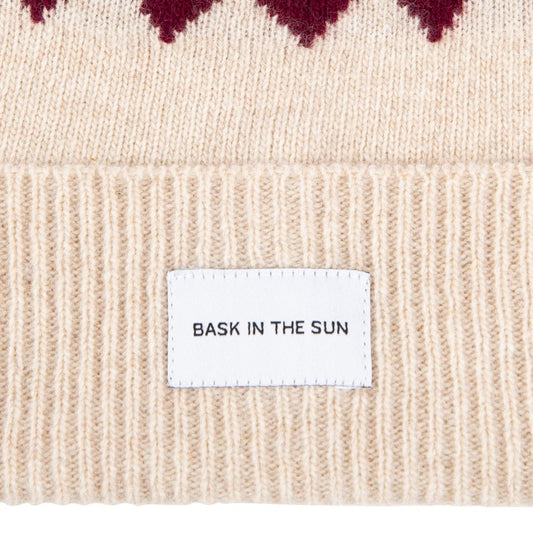 Bonnet bask in The Sun - Jaizkibel Burgundy