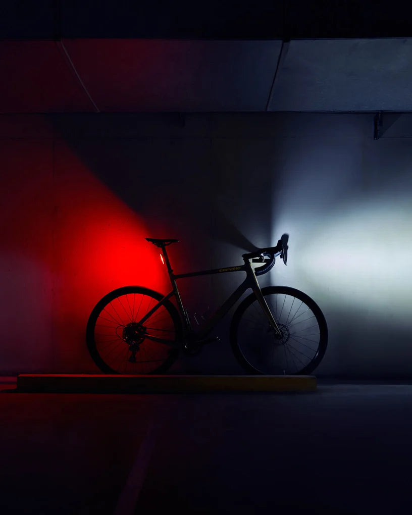 Éclairage arrière pour vélo Blinder-V Bolt - Knog